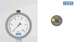 منفذ ورودی یا درپورش ورودی در گیج فشار آنالوگ یا عقربه‌ایی